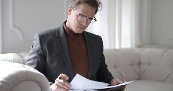 What does a family lawyer do?